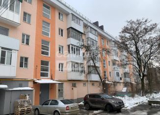 Продаю трехкомнатную квартиру, 55.7 м2, Ставропольский край, улица Серова, 8