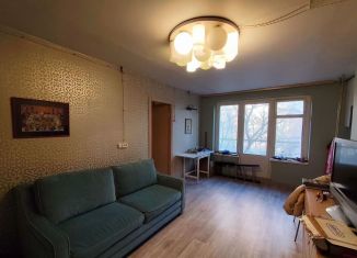 Аренда 2-комнатной квартиры, 45 м2, Москва, Сеславинская улица, 18, метро Филёвский парк