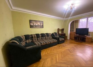 Продажа 3-ком. квартиры, 74 м2, Ставропольский край, улица Адмиральского, 33