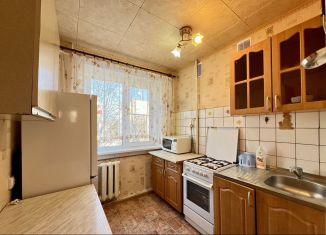 Сдаю двухкомнатную квартиру, 44.1 м2, посёлок ЛМС, микрорайон Центральный, 5