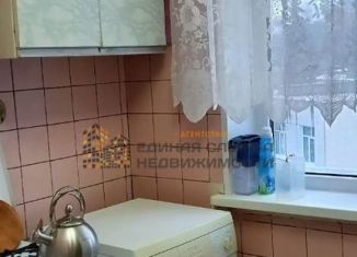 Сдача в аренду трехкомнатной квартиры, 55 м2, Уфа, Интернациональная улица, 181/3