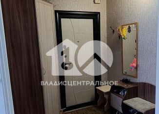 Продам двухкомнатную квартиру, 44 м2, Бердск, Микрорайон, 56