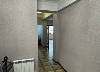 Продажа 3-ком. квартиры, 94 м2, Каспийск, проспект М. Омарова, 7