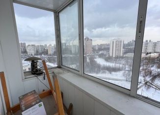 Сдается 3-ком. квартира, 75 м2, Москва, Никулинская улица, 15к1, метро Озёрная