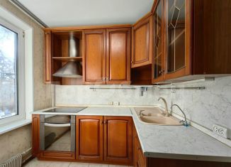 Продам 1-ком. квартиру, 33 м2, Москва, Батайский проезд, 9, станция Курьяново