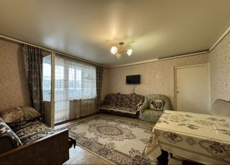 Сдается трехкомнатная квартира, 75 м2, Владикавказ, посёлок Спутник, 49