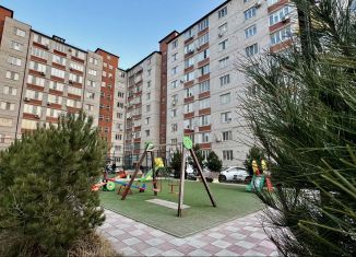 Продается 3-ком. квартира, 120 м2, Каспийск, улица Амет-хан Султана, 21