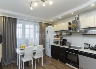 Продается 3-комнатная квартира, 90.3 м2, Тюмень, улица Ивана Словцова, 23, Восточный округ