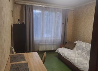 Продается трехкомнатная квартира, 58 м2, Москва, Чертановская улица, 52к3, метро Академика Янгеля