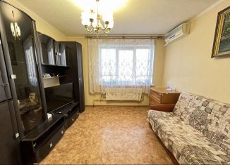 Продается трехкомнатная квартира, 57 м2, Волжский, Пионерская улица, 15