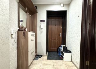 Продаю 2-ком. квартиру, 62 м2, Таганрог, улица Попова, 29