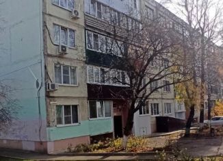 Продаю двухкомнатную квартиру, 63 м2, Ставропольский край, улица 45-я Параллель, 7/2