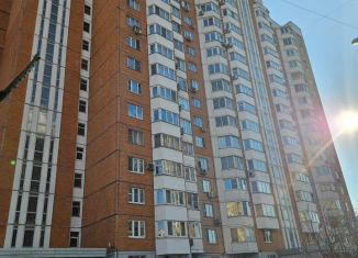 Продаю 1-ком. квартиру, 38 м2, Москва, 1-й Очаковский переулок, 1, метро Мичуринский проспект