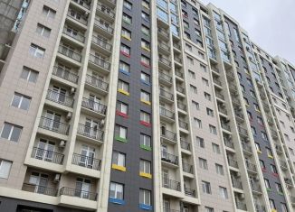 Продам двухкомнатную квартиру, 61.6 м2, Махачкала, улица Времена Года, 1