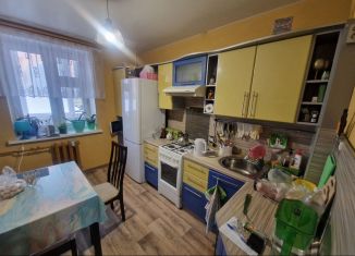 Продам 3-ком. квартиру, 58 м2, Агрыз, улица Максима Горького, 6