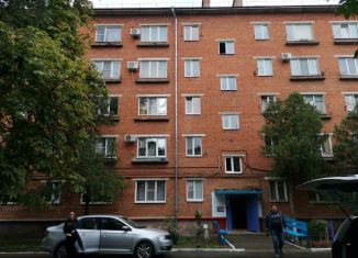 Продаю двухкомнатную квартиру, 44 м2, Майкоп, улица 3-го Интернационала, 445