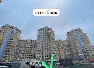 Продаю 3-комнатную квартиру, 97 м2, Грозный, Шейх-Мансуровский район, улица Мира, 52