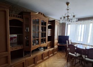 Продается трехкомнатная квартира, 68 м2, Волгоградская область, улица Маршала Рыбалко, 14