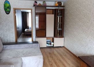 Продажа 3-ком. квартиры, 60 м2, Щёкино, улица Лукашина, 8В