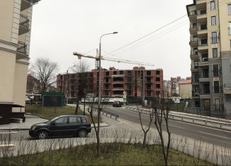 Продам двухкомнатную квартиру, 87 м2, Пионерский, Комсомольская улица, 19