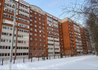 Продается трехкомнатная квартира, 71.3 м2, Пермь, улица Гашкова, 12