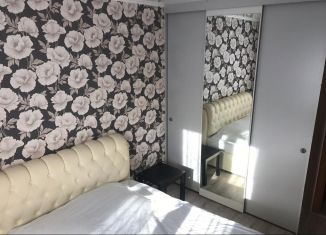 Аренда двухкомнатной квартиры, 52 м2, Смоленск, улица Багратиона, 7