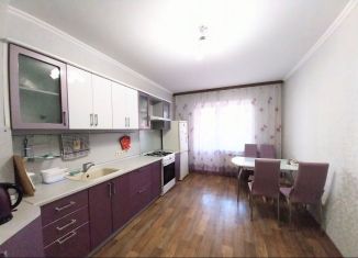 Продается 2-комнатная квартира, 70 м2, Курская область, улица Ленина, 59к2