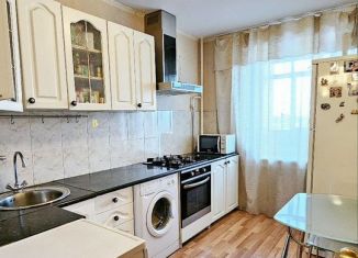 Продаю 3-комнатную квартиру, 65 м2, Электросталь, Восточная улица, 4Б