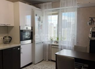 Продаю 2-ком. квартиру, 49 м2, Екатеринбург, Союзная улица, 2