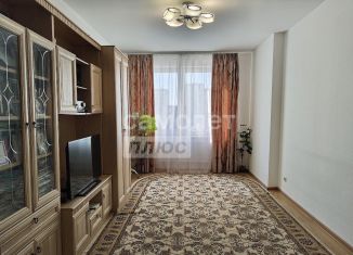 Продам 2-ком. квартиру, 60.4 м2, Екатеринбург, улица Павла Шаманова, 21, метро Чкаловская