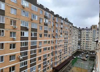 Продается 1-ком. квартира, 46 м2, посёлок городского типа Яблоновский, Шоссейная улица, 63к1