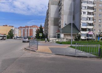 Продается торговая площадь, 137 м2, Дзержинск, бульвар Космонавтов, 9