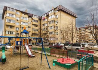 Продам 2-комнатную квартиру, 64.5 м2, Краснодар, улица имени Сергея Есенина, 108/7А, микрорайон Завод Радиоизмерительных Приборов