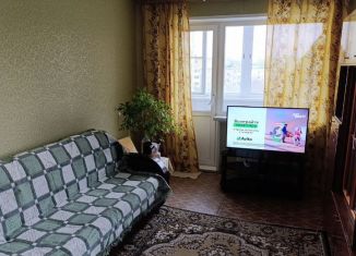 Сдам в аренду 2-ком. квартиру, 42 м2, Дзержинск, улица Петрищева, 19