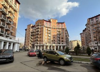 Продаю трехкомнатную квартиру, 65 м2, Красногорск, улица Дежнёва, 6