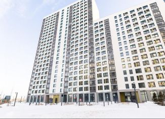 Продам 3-ком. квартиру, 50 м2, Тюмень, Полевая улица, 117к5, ЖК Озёрный Парк