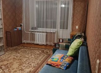 Сдаю в аренду 2-ком. квартиру, 54 м2, Владимир, улица Горького, 77