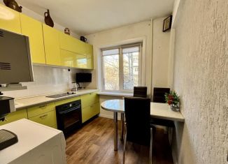 Продается 3-ком. квартира, 58.5 м2, Иркутск, Донская улица, 8А