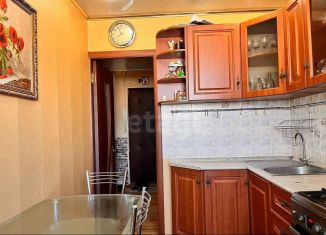 Продам трехкомнатную квартиру, 60 м2, Коломна, улица Красная Заря, 1