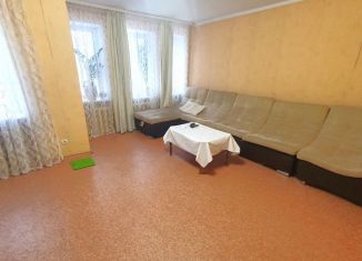 Продаю трехкомнатную квартиру, 80 м2, Пермский край, улица Островского, 8