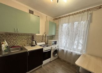 Сдается в аренду четырехкомнатная квартира, 60 м2, Москва, Широкая улица, 20, СВАО