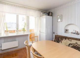 Продается 3-ком. квартира, 86 м2, Тюмень, улица Моторостроителей, 14, Восточный округ