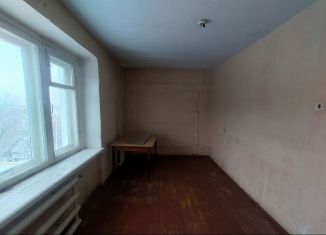 Продаю 2-комнатную квартиру, 42 м2, Ирбит, улица Чернышевского, 2