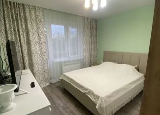 Сдается в аренду 2-комнатная квартира, 55 м2, Казань, улица Батыршина, 37