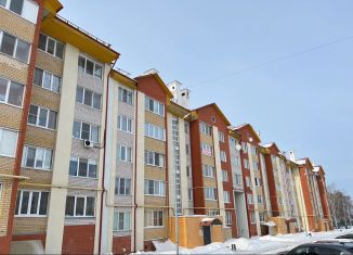 Продам трехкомнатную квартиру, 93 м2, село Завьялово, улица Мира, 13