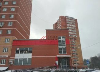 Продаю торговую площадь, 697 м2, Лобня, улица Борисова, 24