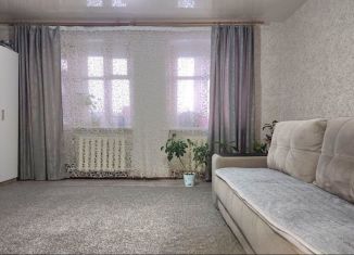 Продается 2-ком. квартира, 63 м2, село Нижняя Тавда, улица Ленина, 36