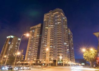 Продаю 1-ком. квартиру, 50 м2, Екатеринбург, Московская улица, 66