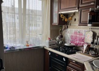 Продам 3-ком. квартиру, 61 м2, Челябинская область, улица Галиуллина, 19/2