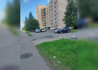 Продажа комнаты, 17.6 м2, Санкт-Петербург, улица Демьяна Бедного, 19, метро Девяткино